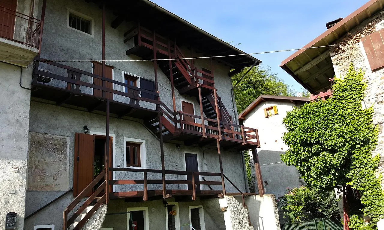 Prázdninový dům Vila Casa Ronit Delebio